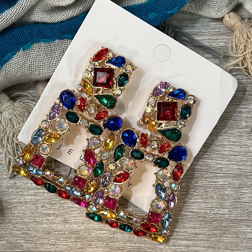 NWT Rhinestone Rectangle Dangle Statement Earrings - Picture 8 of 9